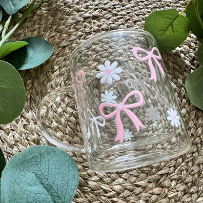Couquette bow and daisy iced coffee can, Couquette Bow double walled cup, pink bow girly iced coffee can, bridesmaid party cups, bow cans