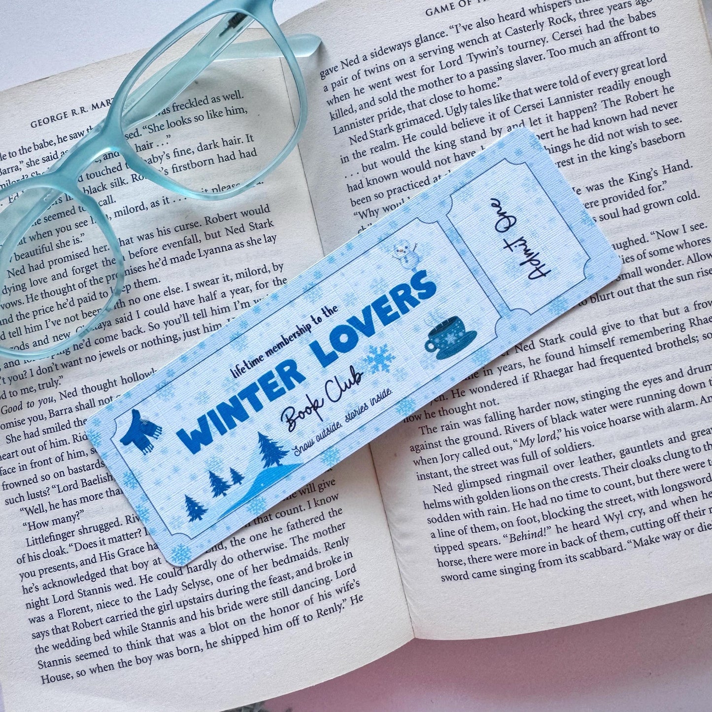Cozy Christmas Bookmarks – Cute Bookish Holiday Designs for Readers