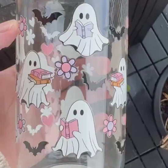 Spooky Boo and Daisy Book Lover Iced Coffee Can Glass, 16oz Beer Can Glass with Bamboo Lid and Glass Straw , Ghost Bookish Cup